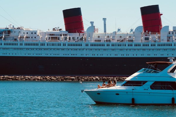 Comment choisir une croisière qui inclut des visites des plantations de thé en Inde?